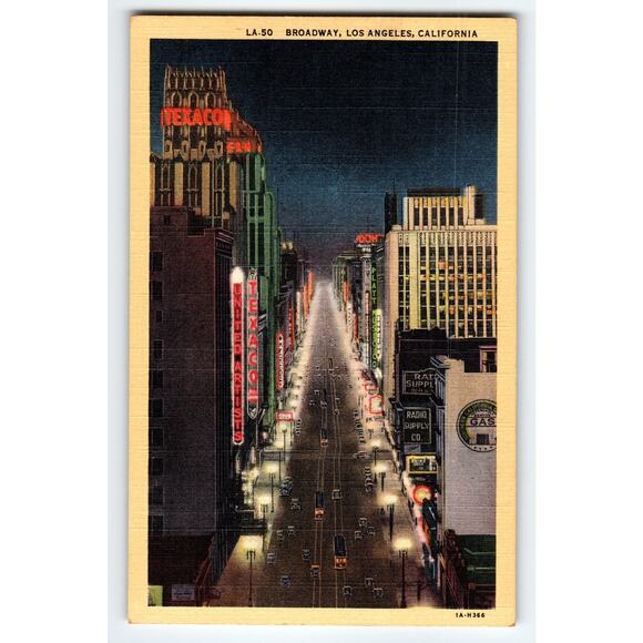 Vintage Linen Postcard Broadway Los Angeles Night Scene 1940s - Picture 1 of 2